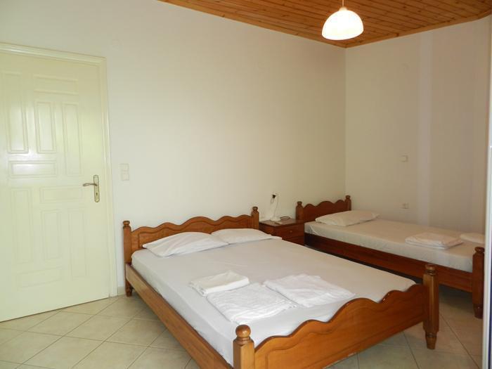 Georgia Hotel Nikiana Buitenkant foto
